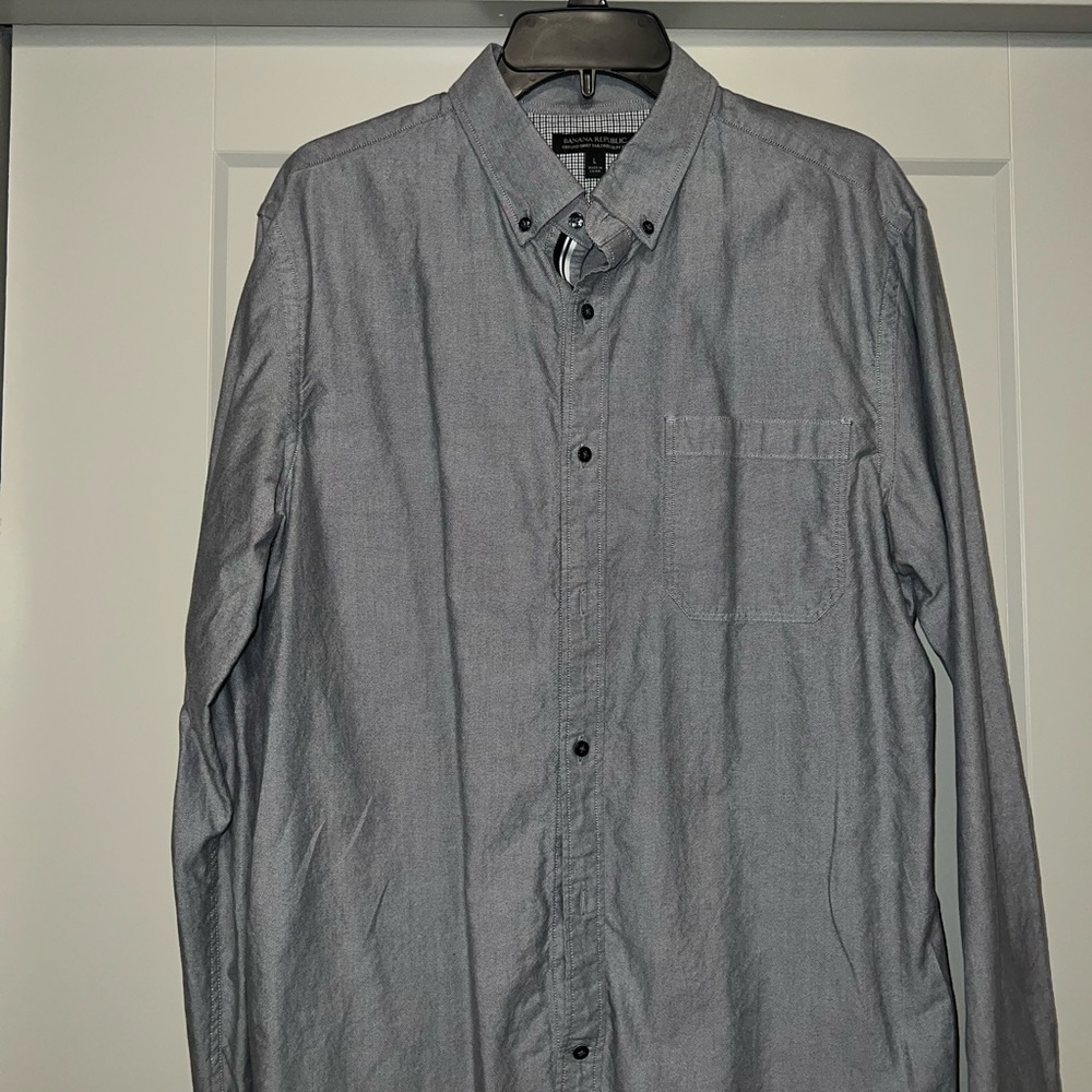 Men’s Banana Republic Grey casual button down